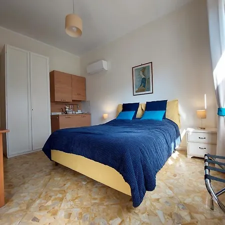 索伦托洛萨别墅酒店 公寓式酒店 4*