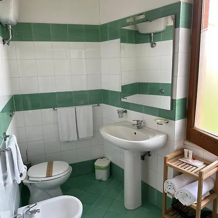 索伦托洛萨别墅酒店