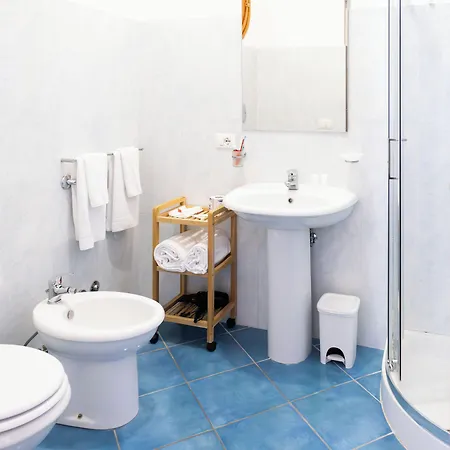 索伦托洛萨别墅酒店 4*