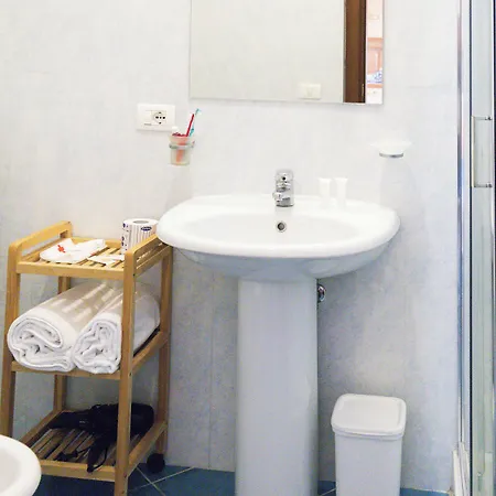 索伦托洛萨别墅酒店 4*