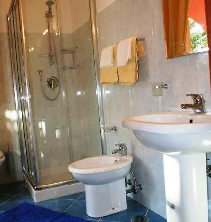 Rosa Apartahotel 2*