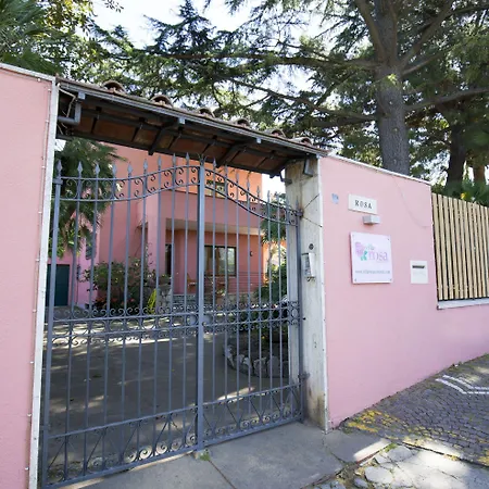 Aparthotel Rosa 3*