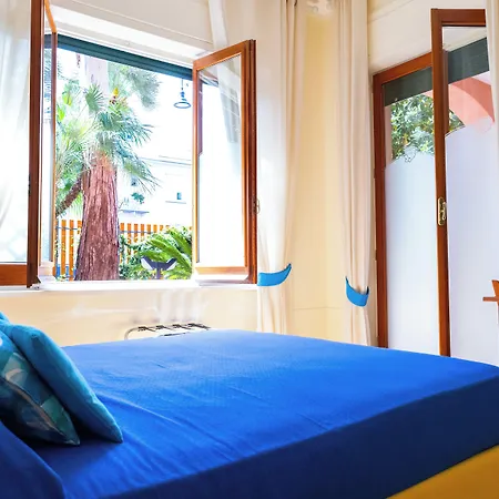 Rosa Aparthotel 3*