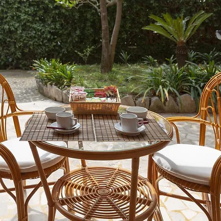Lejlighedshotel Rosa 2*