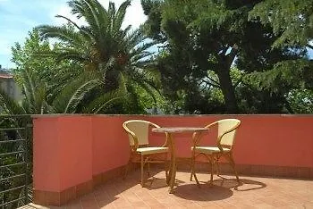 Aparthotel Rosa 3*